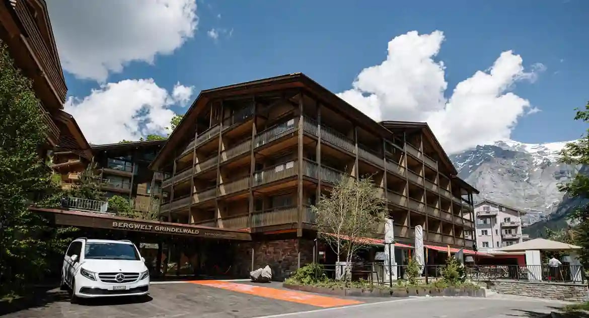 juengstes-mitglied-im-living-circle-bergwelt-grindelwald