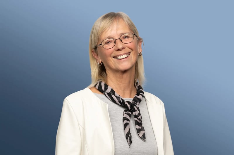 Monika Henz, Reiseleiterin bei car-tours.ch
