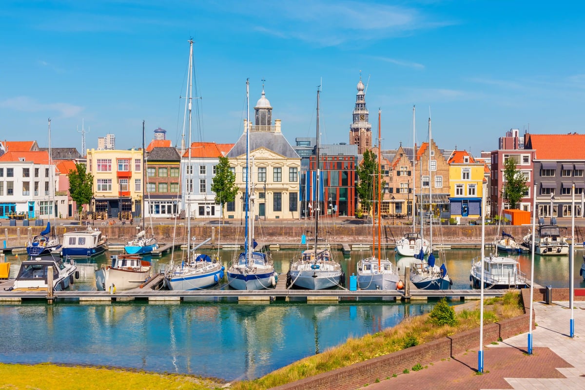 Port de plaisance de Flessingue avec voiliers et ambiance maritime