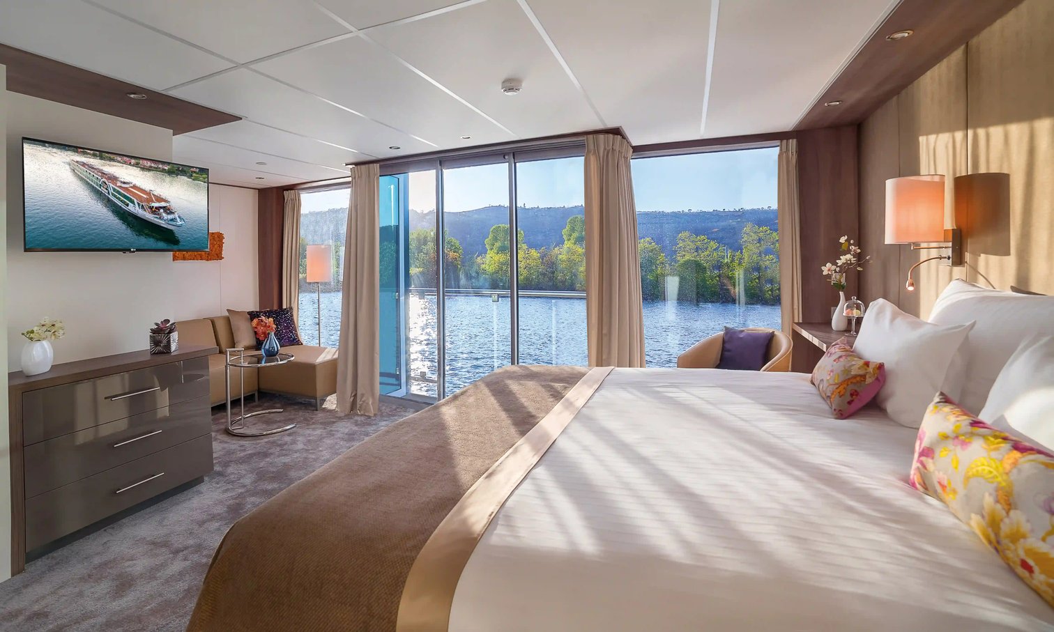 Luxuriöse Suite mit privatem Außenbalkon und Panoramablick