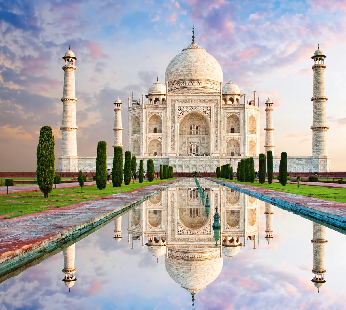 Das weltberühmte Taj Mahal in Agra – eines der beeindruckendsten Bauwerke Indiens und UNESCO Weltkulturerbe.