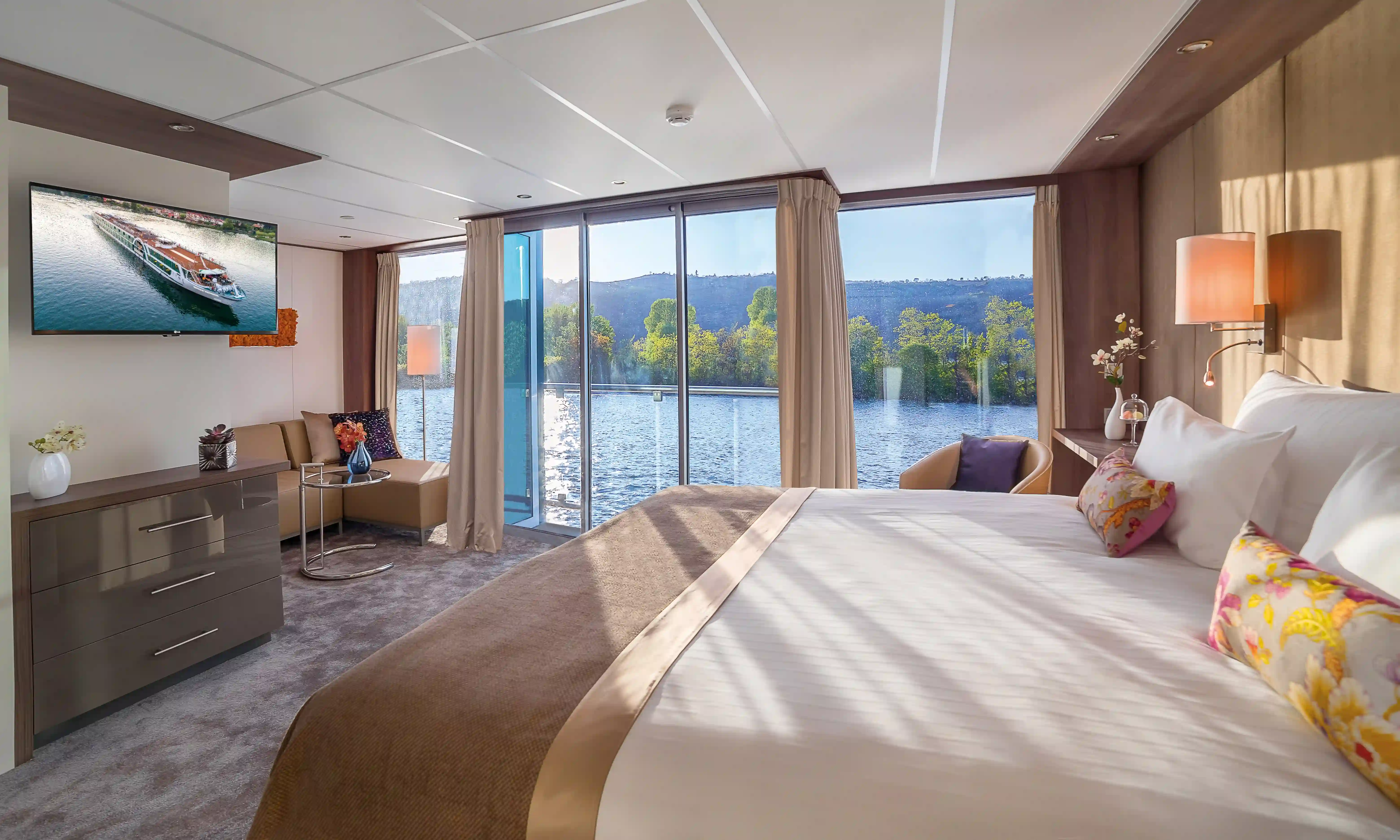 Luxuriöse Suite mit privatem Außenbalkon und Panoramablick