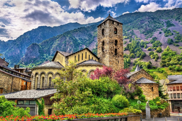 Kirche Sant Esteve Andorra TOP